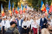 Maia Sandu, în mijlocul cetăţenilor la „Marşul Suveranităţii” (presedinte.md)
