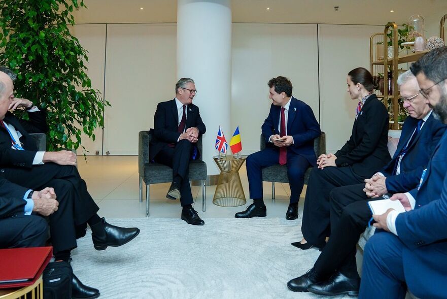 Nicuşor Dan şi Keir Starmer