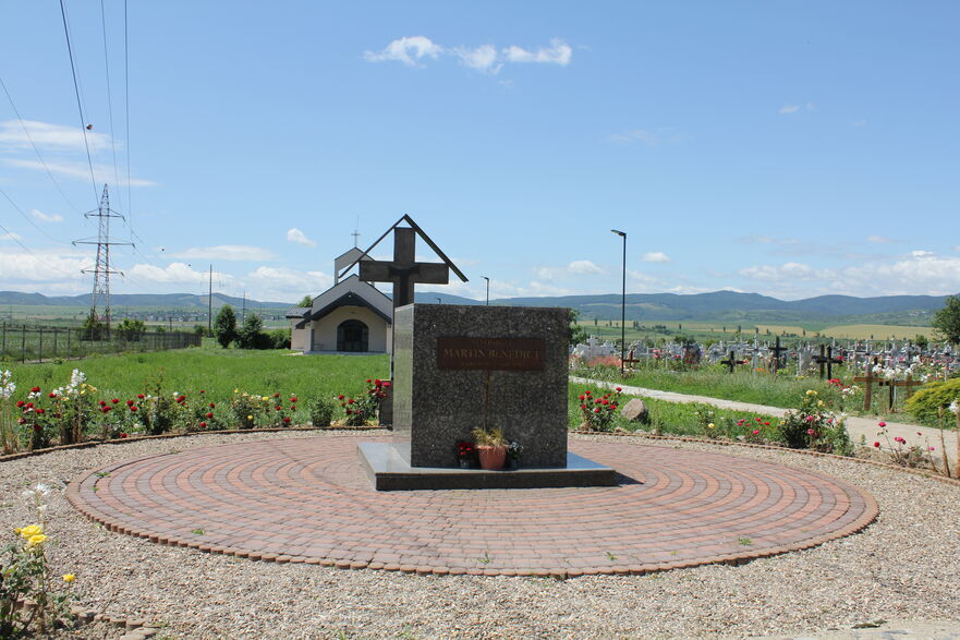 Mormantul lui Martin Benedict