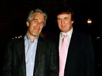 Jeffrey Epstein (st) şi Donald Trump, la Mar-a-Lago în Palm Beach, Florida, în 1997 (Getty Images)