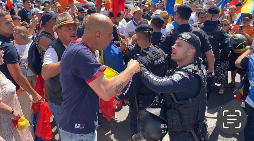 Protest (Anca Cernat)