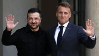 Emmanuel Macron, Volodimir Zelenski la palatul Elysee (Getty Images)