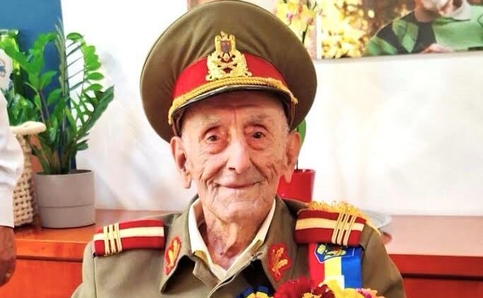 Colonel (r.) Ion Vasile Banu (Tiktok, Nicusor Dan)