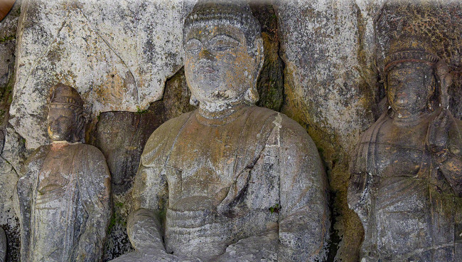 Triada lui Amida, în cel de-al doilea grup Hoki. (© Muda Tomohiro)